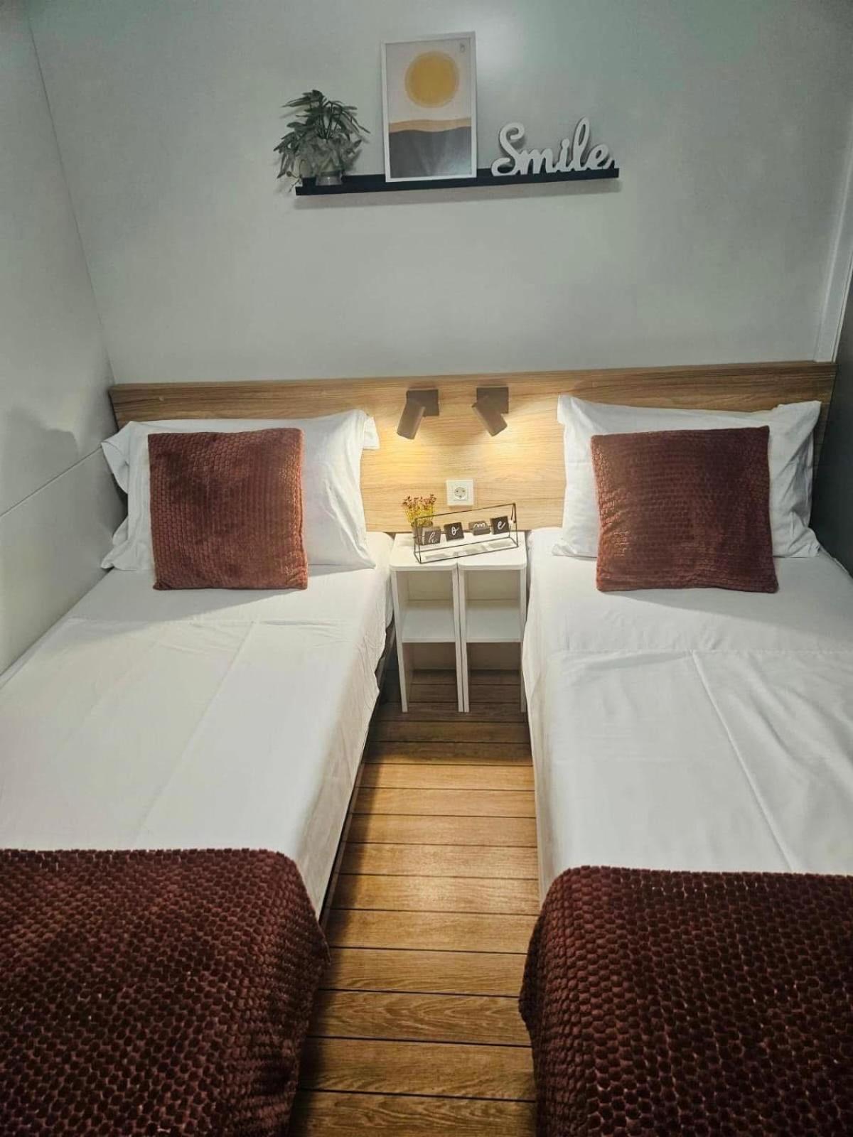 Mobile Home Peponi Del Mar, Brand New Biograd Na Moru Exterior foto